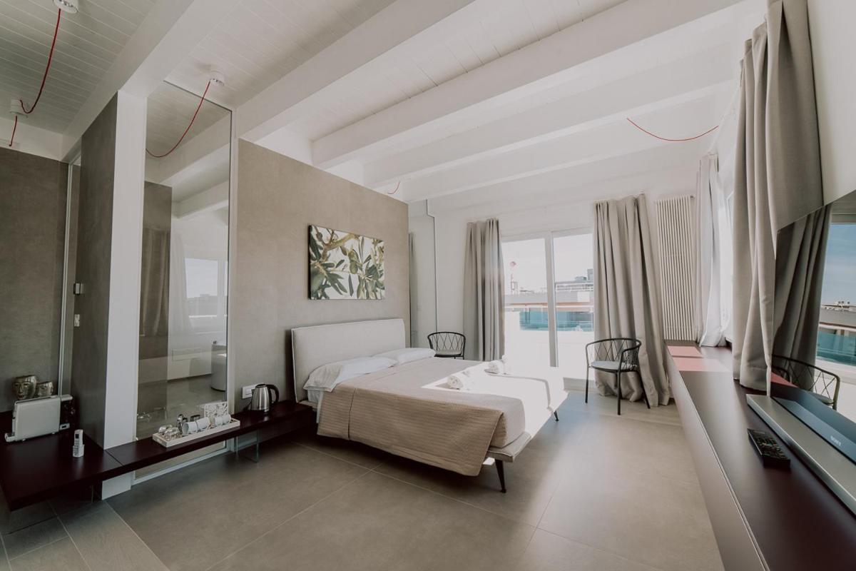 Suite Donna Edwige By Monholiday Monopoli Exterior photo